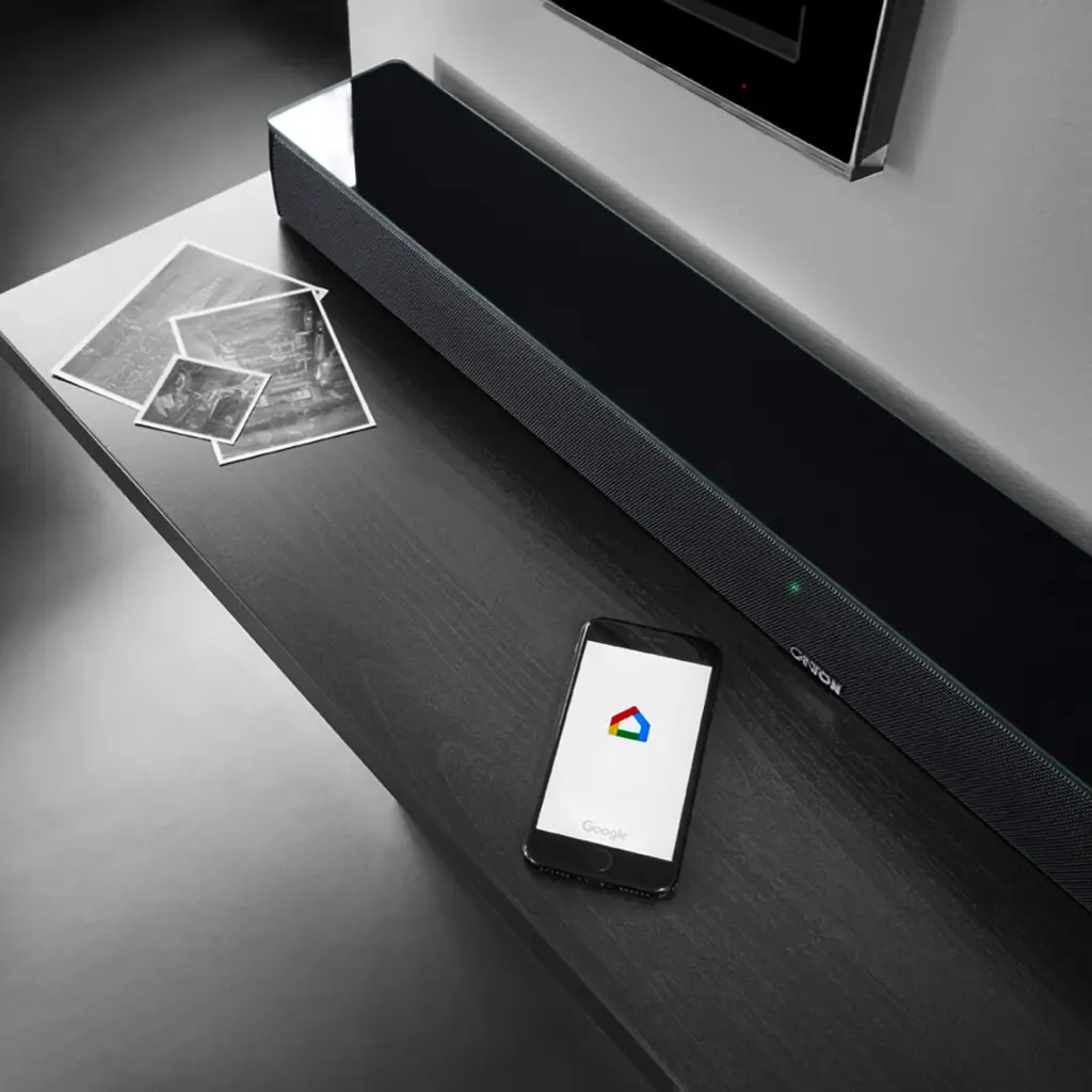 Smart_Soundbar_9_schwarz_4_iphone.webp