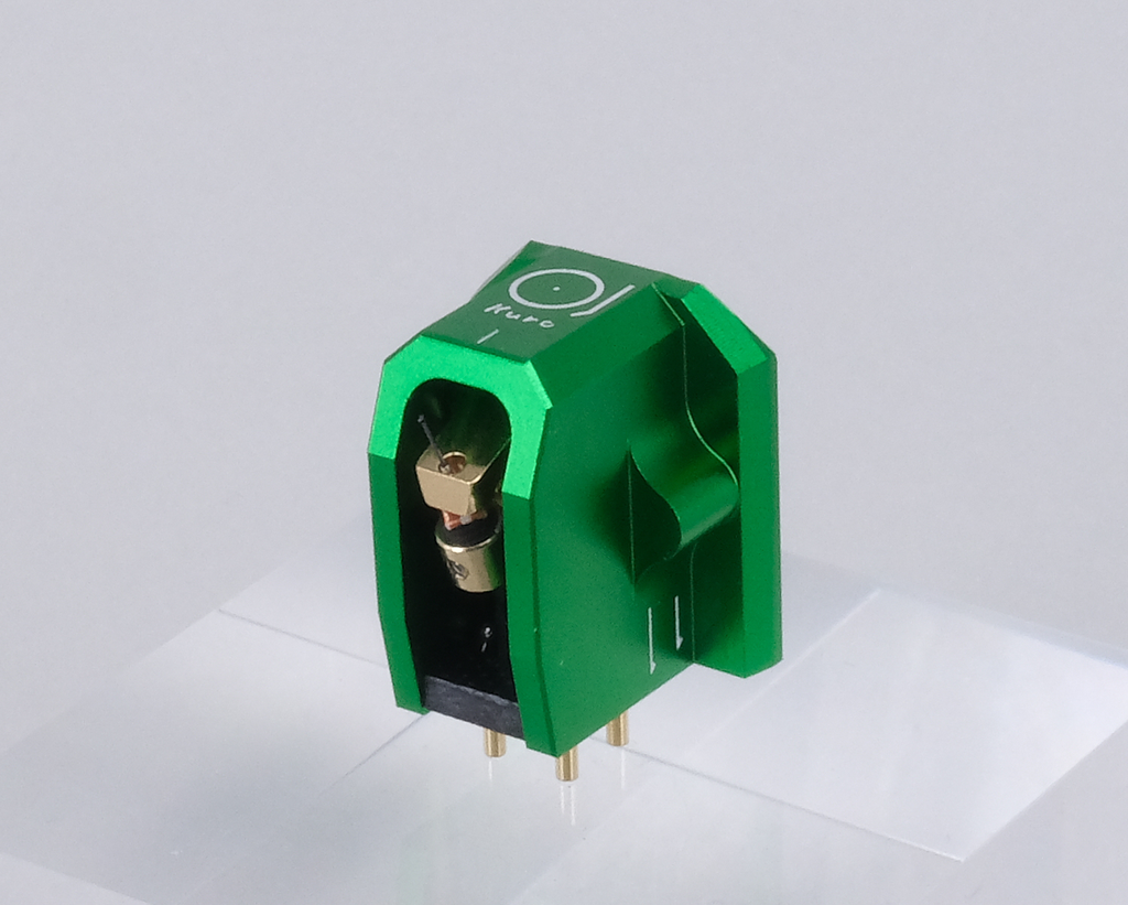 takumi-kuro-web-2.webp